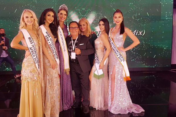 fasy-adam-es-zsuliett-a-top5-tarsasagaban0da07c61-362d-6af8-1183-d46a8fd44145D715FC76-5FF7-FF31-B1B7-3A44172EAAB6.jpg