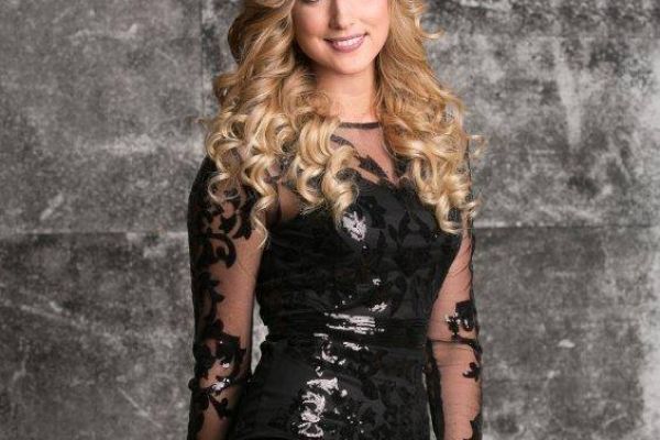 senanszkyflora-missintercontinentalhungary1259867db5-8732-f74f-7453-22e589d22721F28F0EBD-0CF0-3D66-8102-B970B3100A8B.jpg