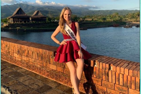muszkagreta-missintercontinentalhungary136c8c2f32-be0f-bf6c-4c87-22771a6bfb32047035E4-2D1A-6D64-BA5A-6104DAF95182.jpg