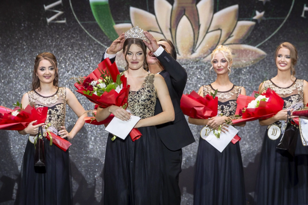 blikk-magyarok-vilagszepe-finale-5B2D633F8-1B55-8DB8-88DB-23BF713680F6.png