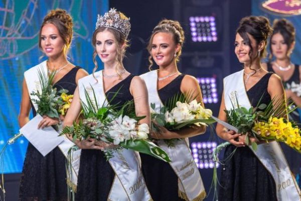 magyarok-vilagszepe-finale-dijatado-8D3B818CE-2FDC-90C4-3786-B6830044F5C2.jpg