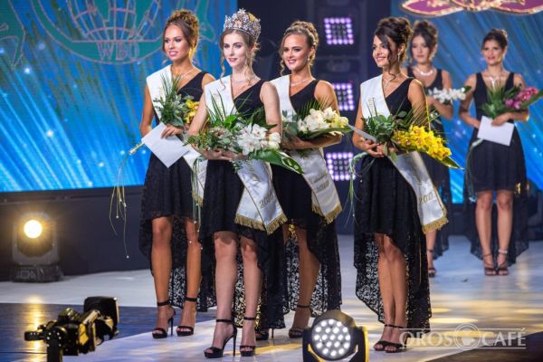 magyarok-vilagszepe-finale-dijatado-9D311DD51-831C-BE01-2306-4BDA0B163974.jpg